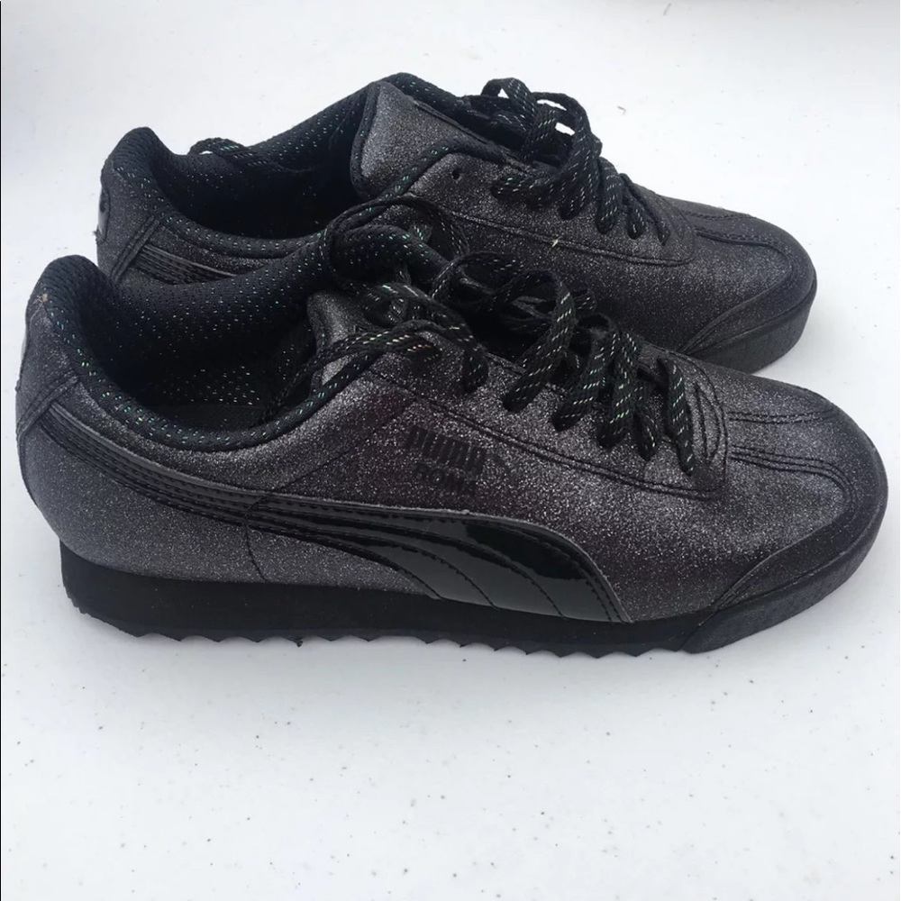 Puma shoes size 3 kids